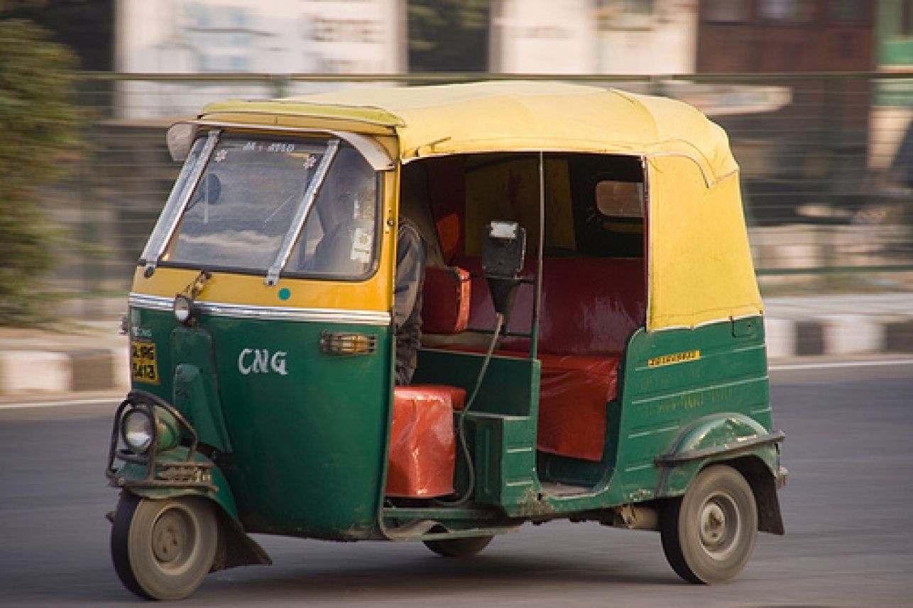 индия такси