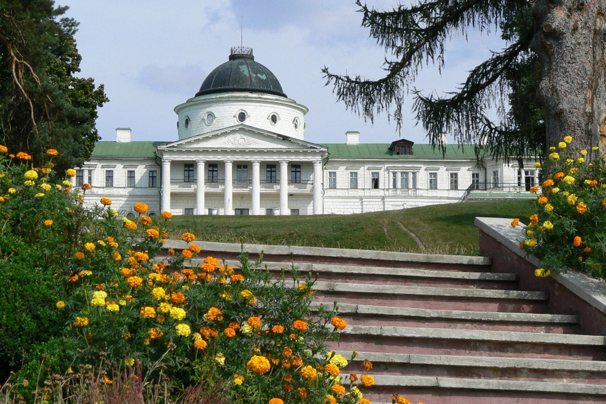 ПАРКОВЕ НАМИСТО: КАЧАНІВКА ТА ТРОСТЯНЕЦЬ