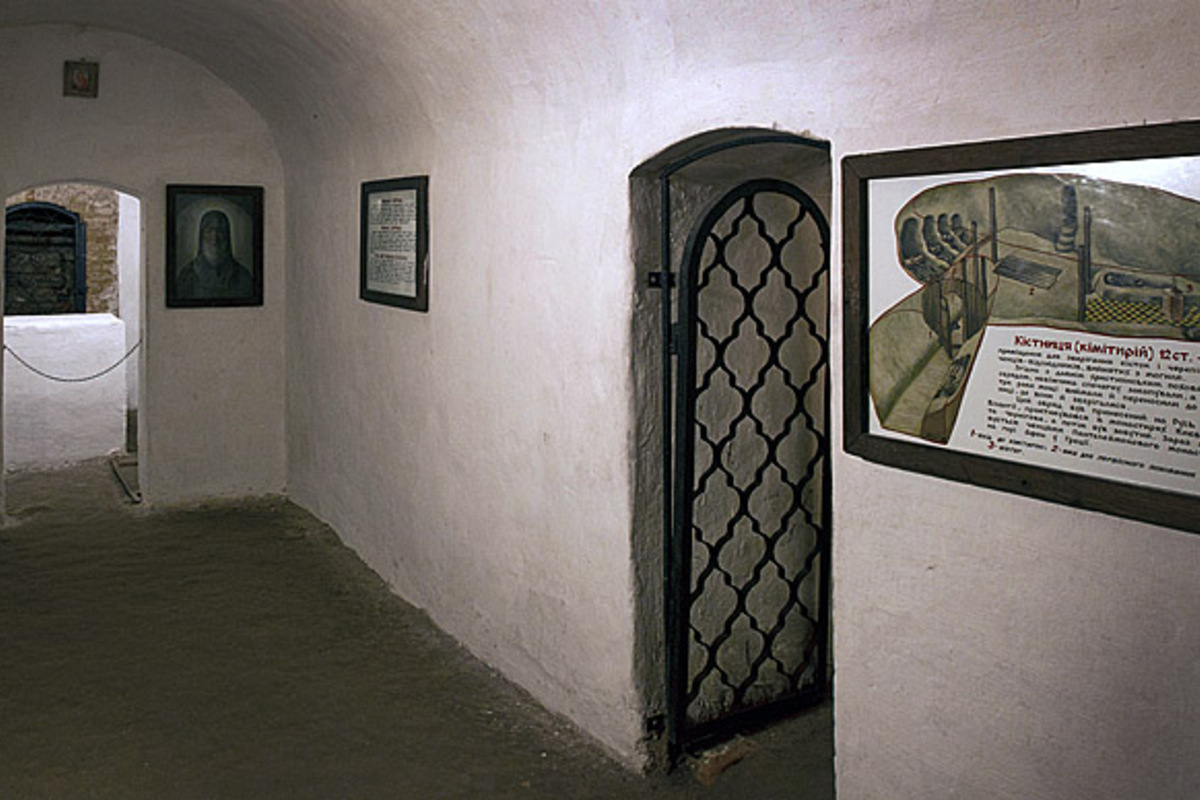 Древній Чернігів та Антонієві печери - мал.02